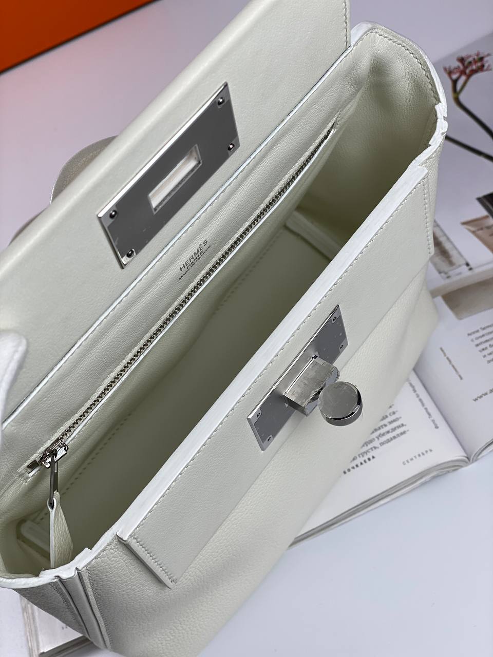 Luxury Hermes 24/24 Bag Evercolor with Swift 21 white palladium-platedHardware