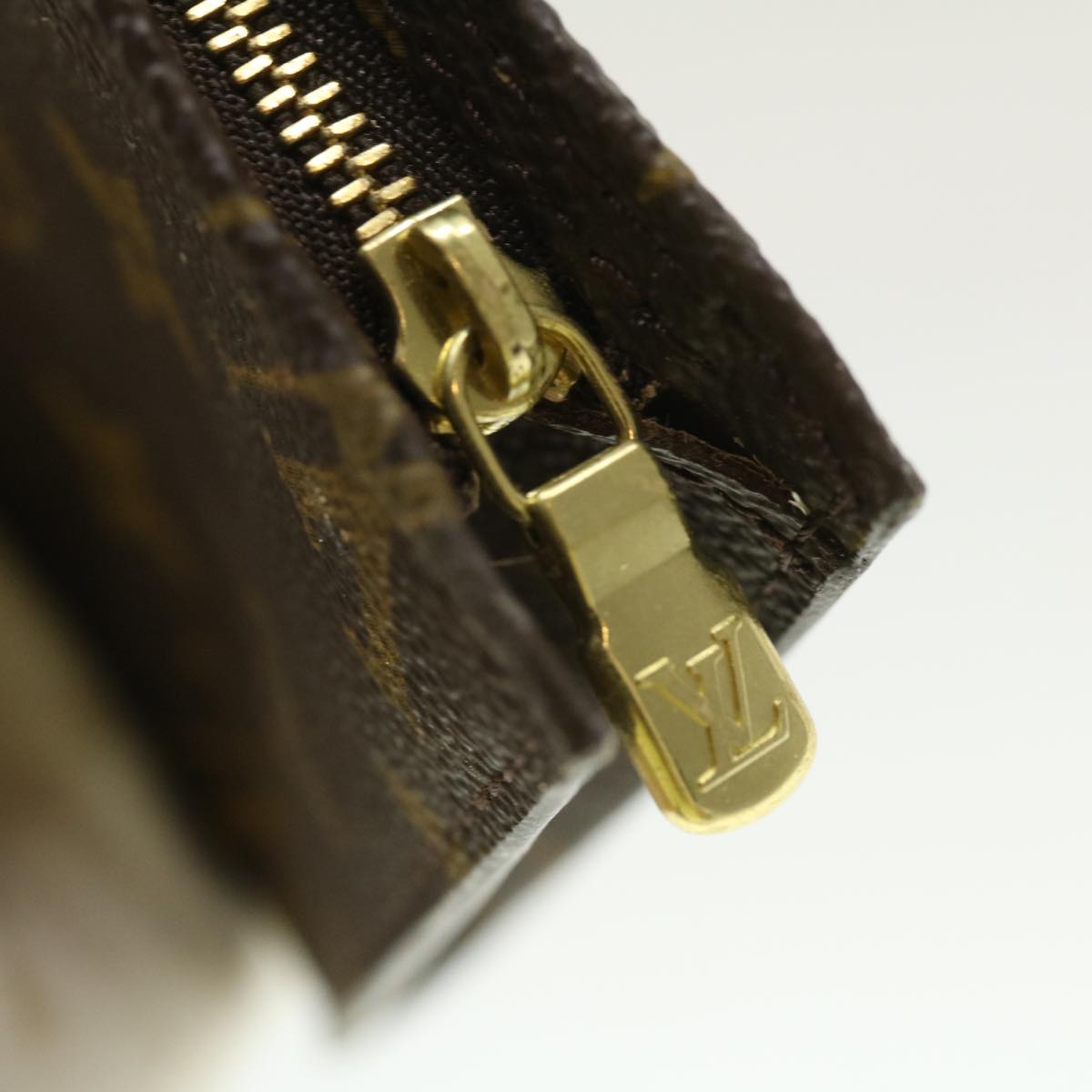 LOUIS VUITTON Monogram Bucket GM Shoulder Bag M42236 LV pt2090