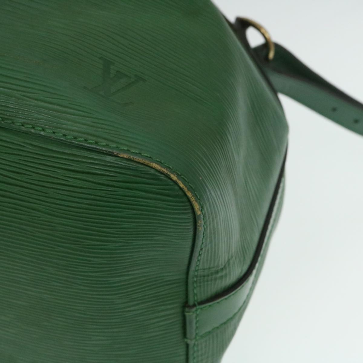 LOUIS VUITTON Epi Petit Noe Shoulder Bag Green M44104 LV pt658