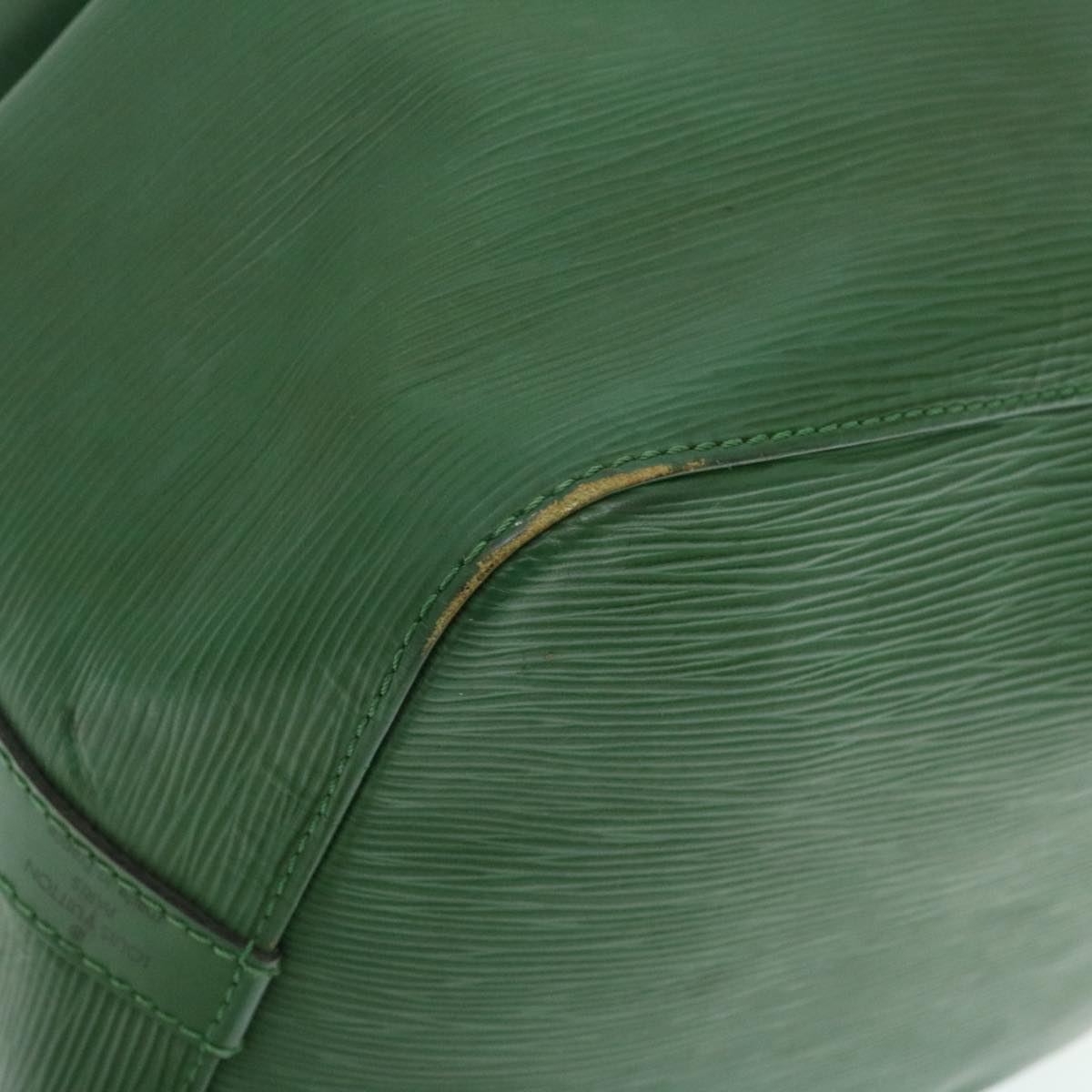 LOUIS VUITTON Epi Petit Noe Shoulder Bag Green M44104 LV pt658