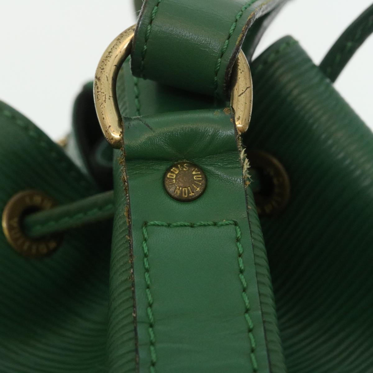 LOUIS VUITTON Epi Petit Noe Shoulder Bag Green M44104 LV pt658