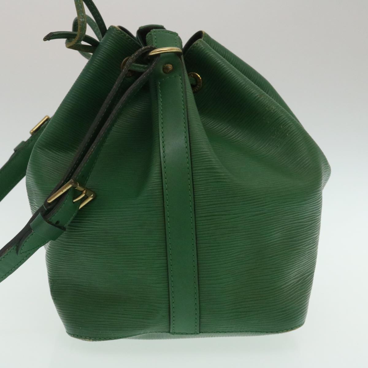 LOUIS VUITTON Epi Petit Noe Shoulder Bag Green M44104 LV pt658