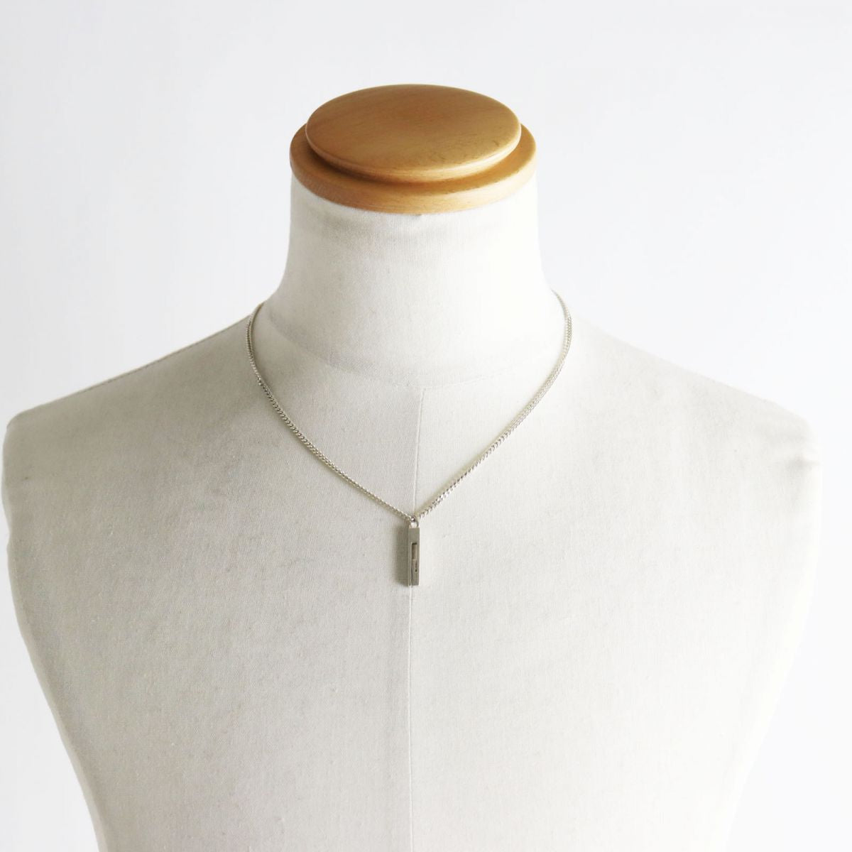 Luxury Gucci Trending 2025 AG925 Cutout G Chain Necklace Silver