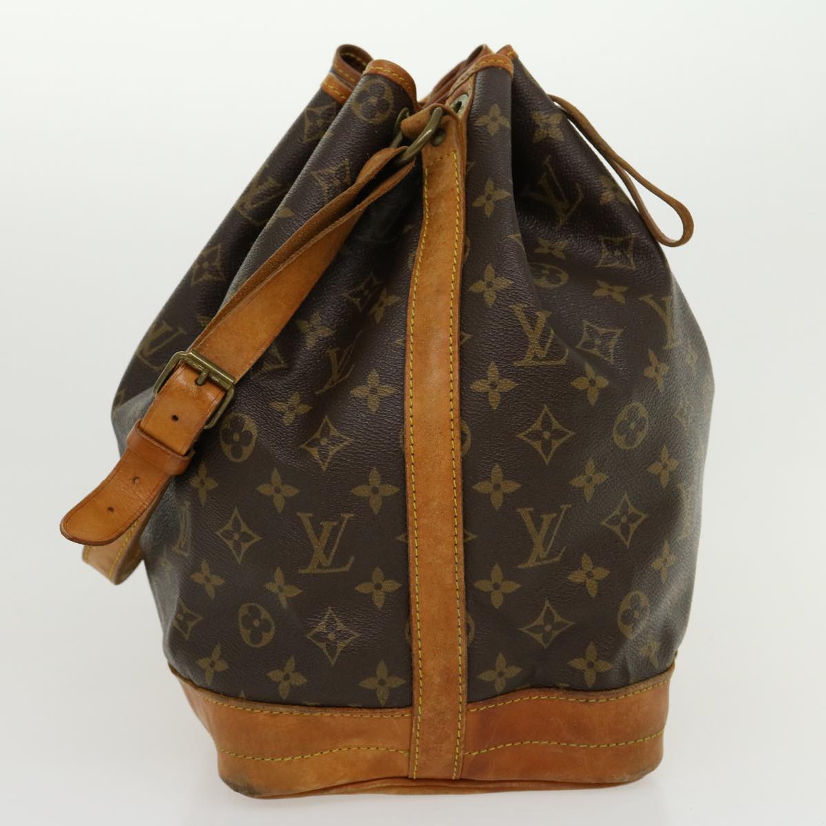 LOUIS VUITTON Monogram Noe Shoulder Bag M42224 LV rd2122