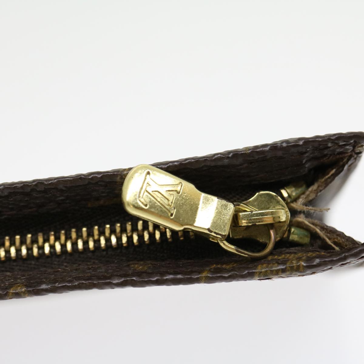 LOUIS VUITTON Monogram Bucket GM Accessory Pouch LV rd2186