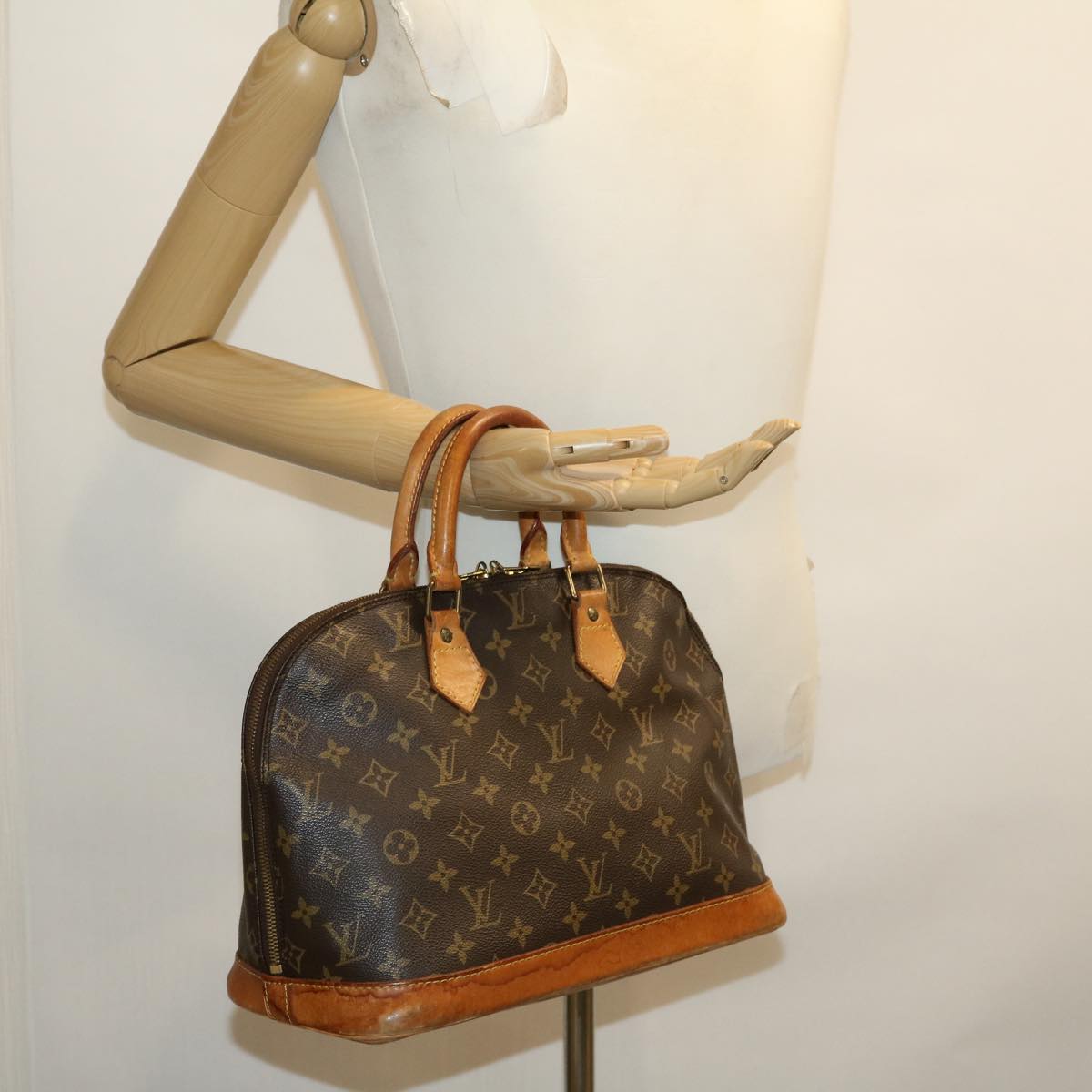 LOUIS VUITTON Monogram Alma Hand Bag M51130 LV rd2245