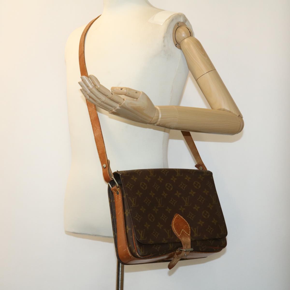 LOUIS VUITTON Monogram Cartouchiere GM Shoulder Bag M51252 LV rd2573