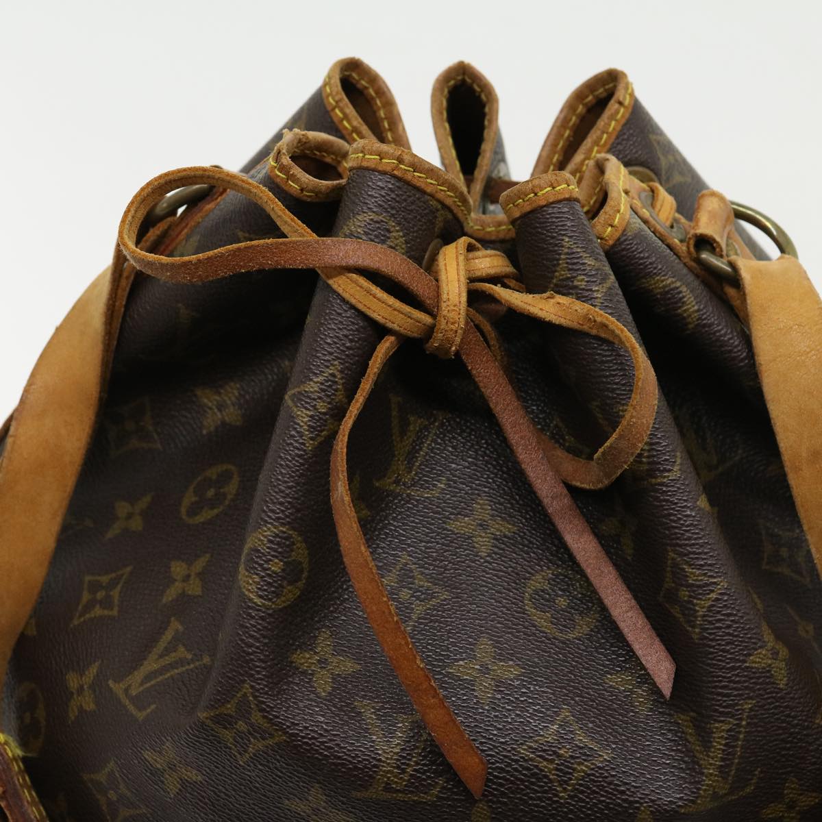 LOUIS VUITTON Monogram Noe Shoulder Bag M42224 LV rd2616