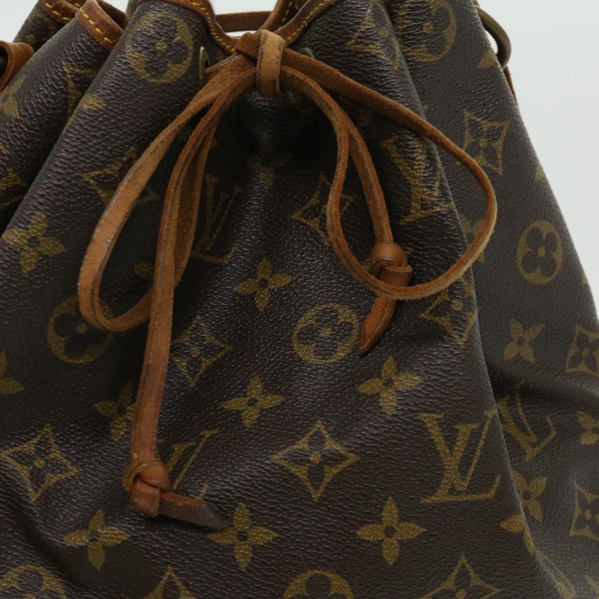 LOUIS VUITTON Monogram Noe Shoulder Bag M42224 LV rd2755