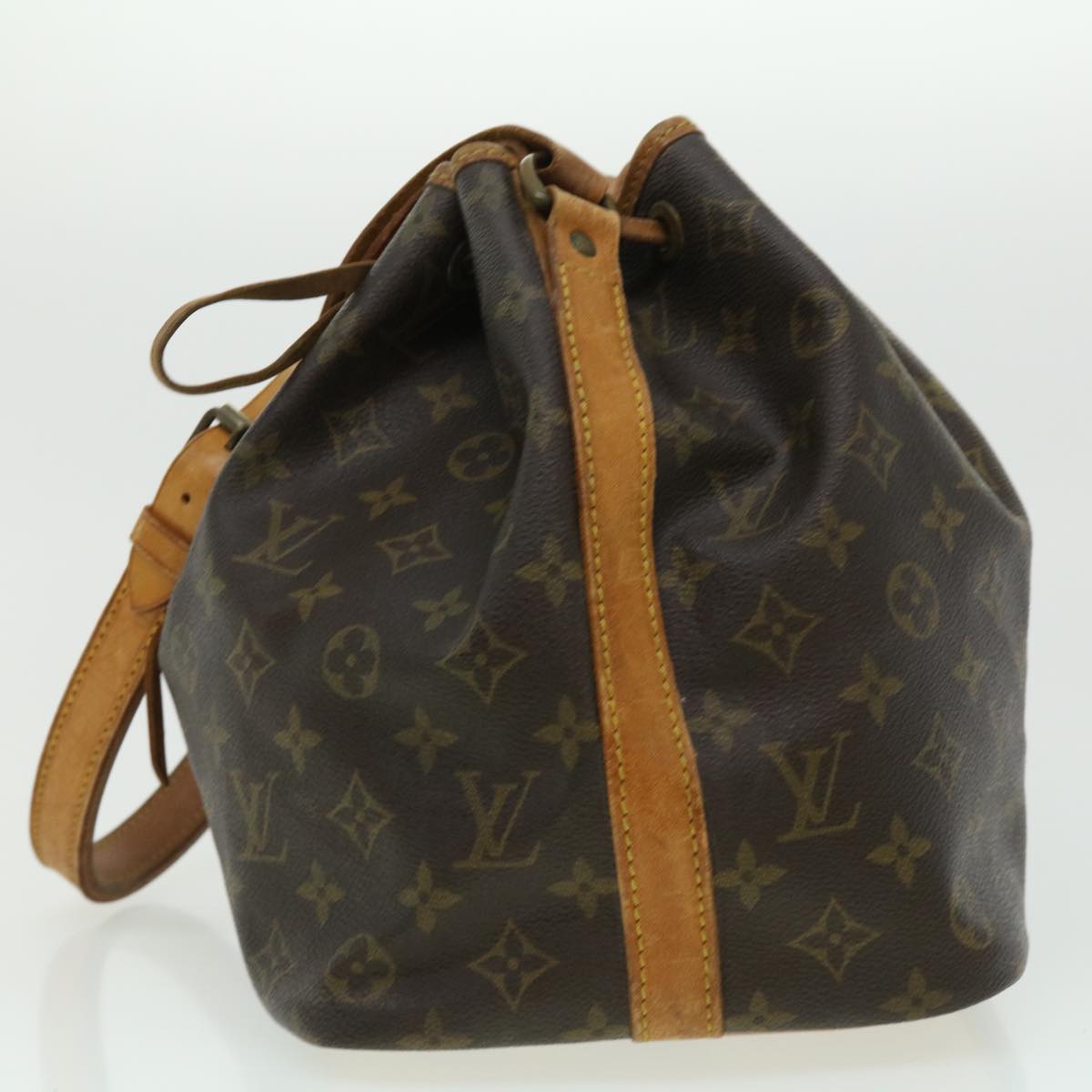 LOUIS VUITTON Monogram Petit Noe Shoulder Bag M42226 LV rd2826