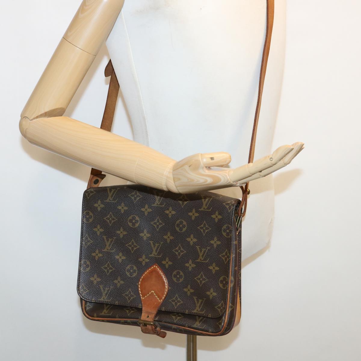 LOUIS VUITTON Monogram Cartouchiere GM Shoulder Bag M51252 LV rd3008