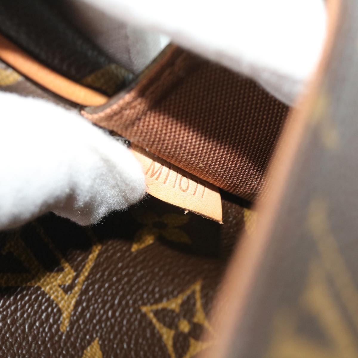 LOUIS VUITTON Monogram Messenger Bosphore PM Shoulder Bag M40106 LV rd3016