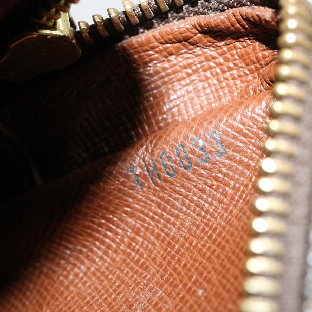LOUIS VUITTON Monogram Amazon Shoulder Bag M45236 LV rd4124