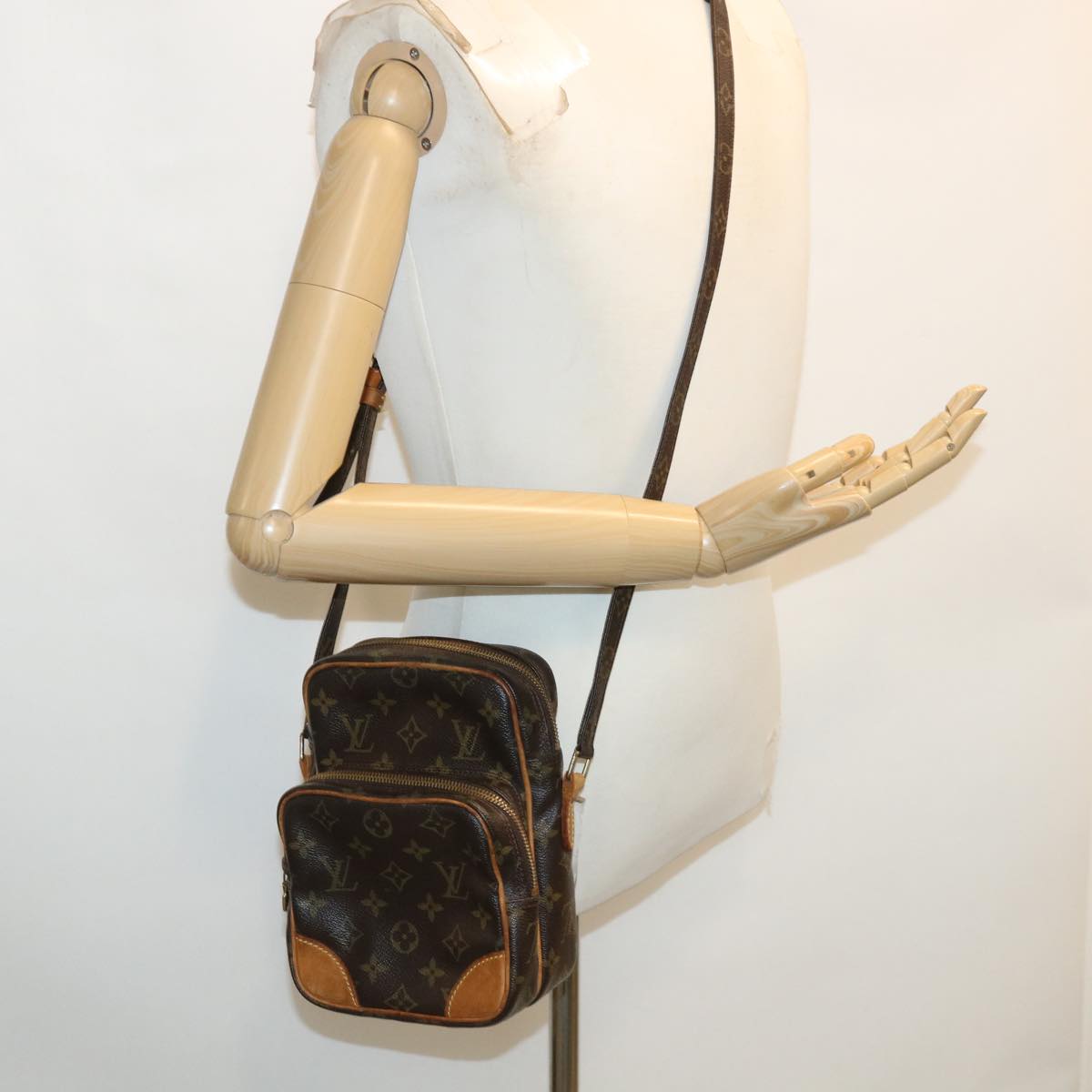 LOUIS VUITTON Monogram Amazon Shoulder Bag M45236 LV rd4125