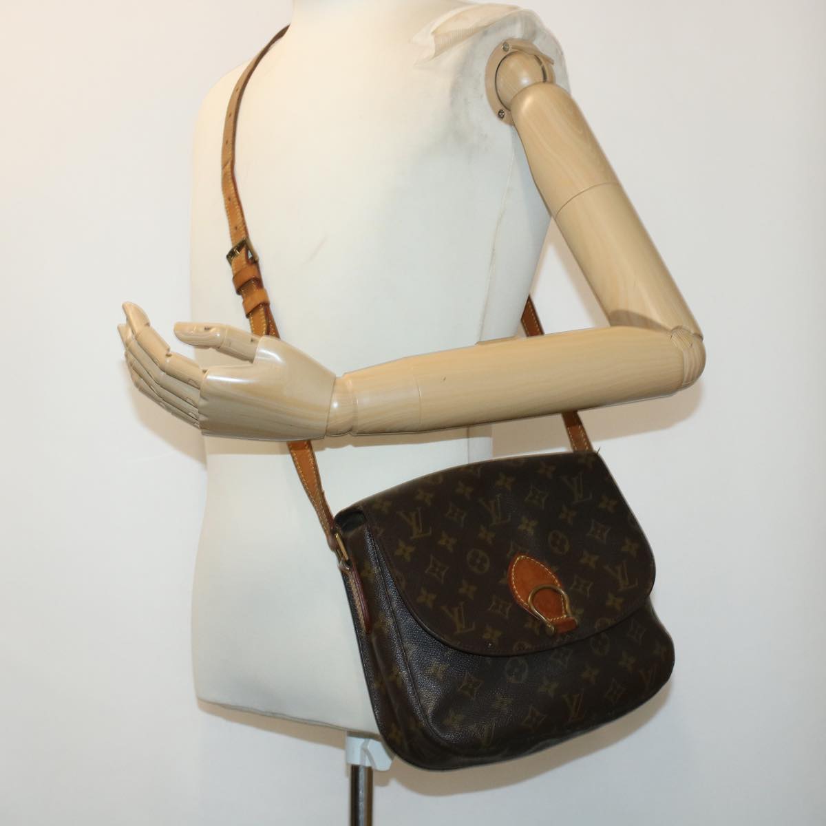 LOUIS VUITTON Monogram Saint Cloud GM Shoulder Bag M51242 LV rd5280