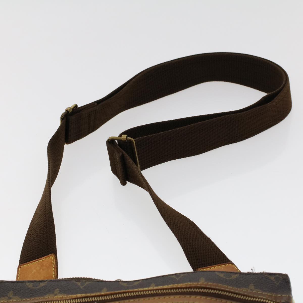 LOUIS VUITTON Monogram Pochette Bosphore Shoulder Bag M40044 LV rd5299