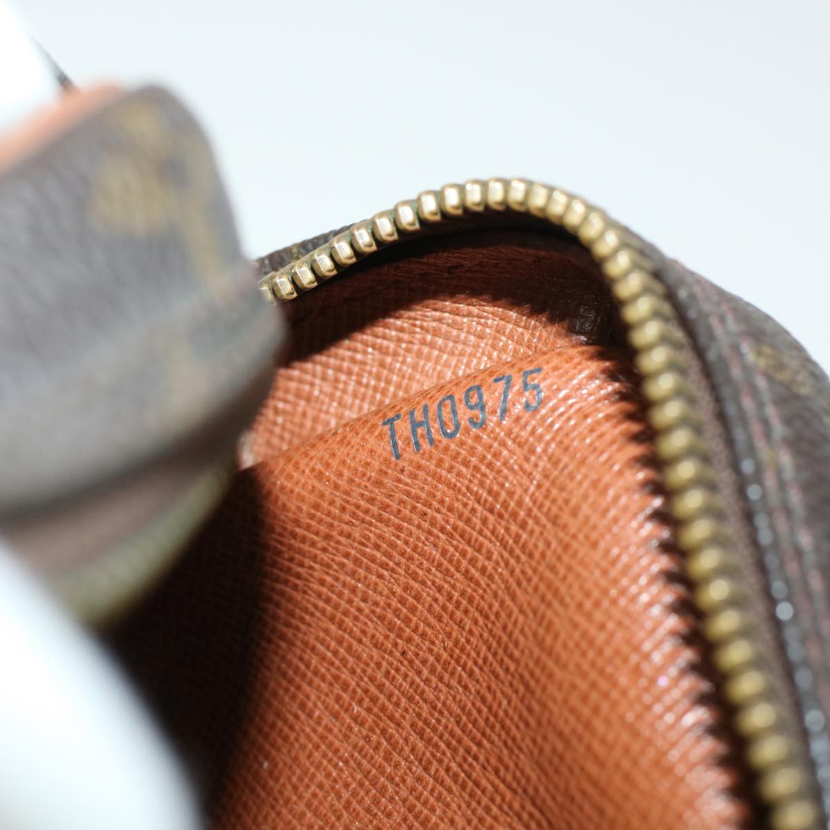 LOUIS VUITTON Monogram Amazon Shoulder Bag M45236 LV rd5315