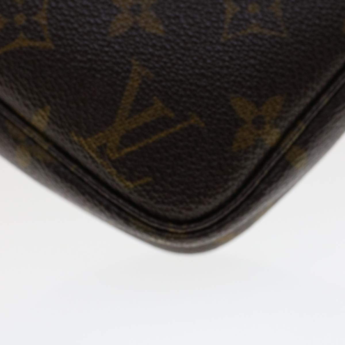 LOUIS VUITTON Monogram Pochette Accessoires Pouch M51980 LV rd5317