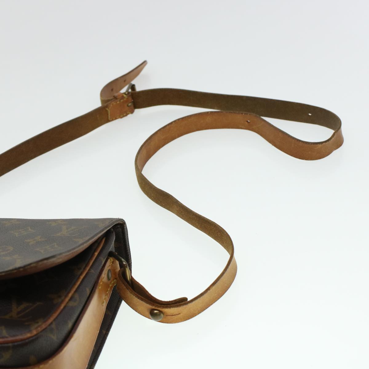 LOUIS VUITTON Monogram Cartouchiere MM Shoulder Bag M51253 LV rd5322