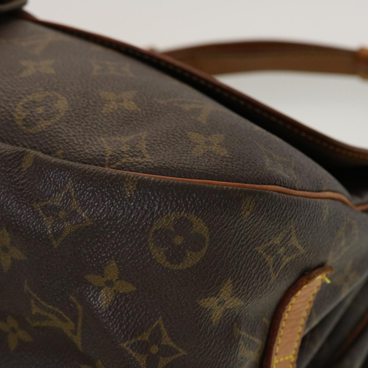 LOUIS VUITTON Monogram Saumur 35 Shoulder Bag M42254 LV rd5334