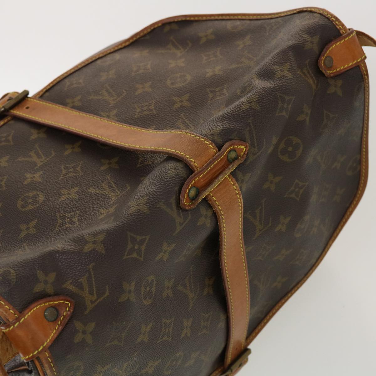 LOUIS VUITTON Monogram Saumur 35 Shoulder Bag M42254 LV rd5334
