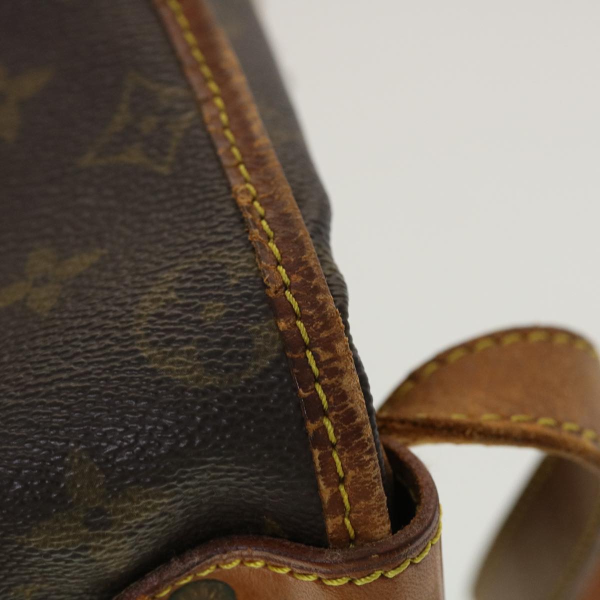 LOUIS VUITTON Monogram Saumur 35 Shoulder Bag M42254 LV rd5334
