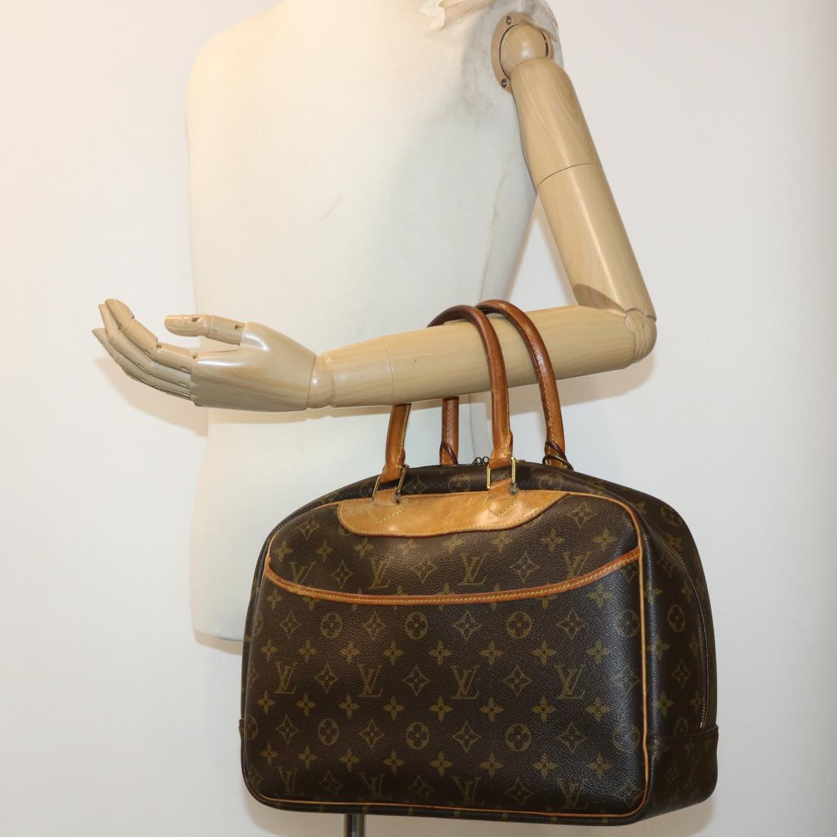 LOUIS VUITTON Monogram Deauville Hand Bag M47270 LV rd5343