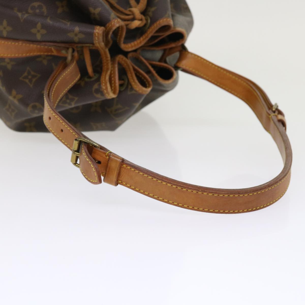 LOUIS VUITTON Monogram Noe Shoulder Bag M42224 LV rd5375