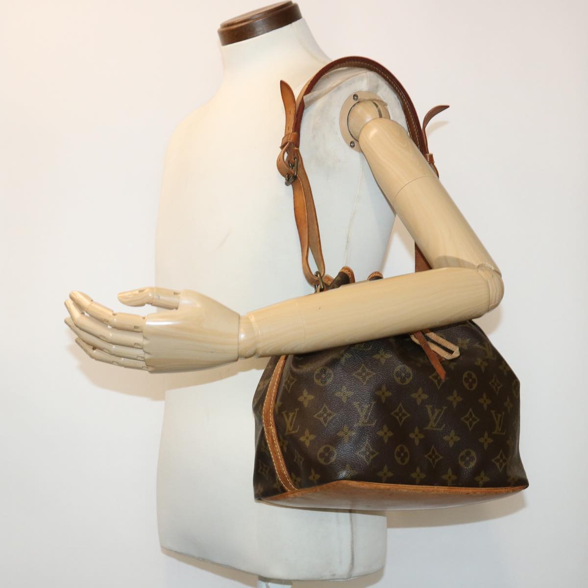 LOUIS VUITTON Monogram Petit Noe Shoulder Bag M42226 LV rd5389