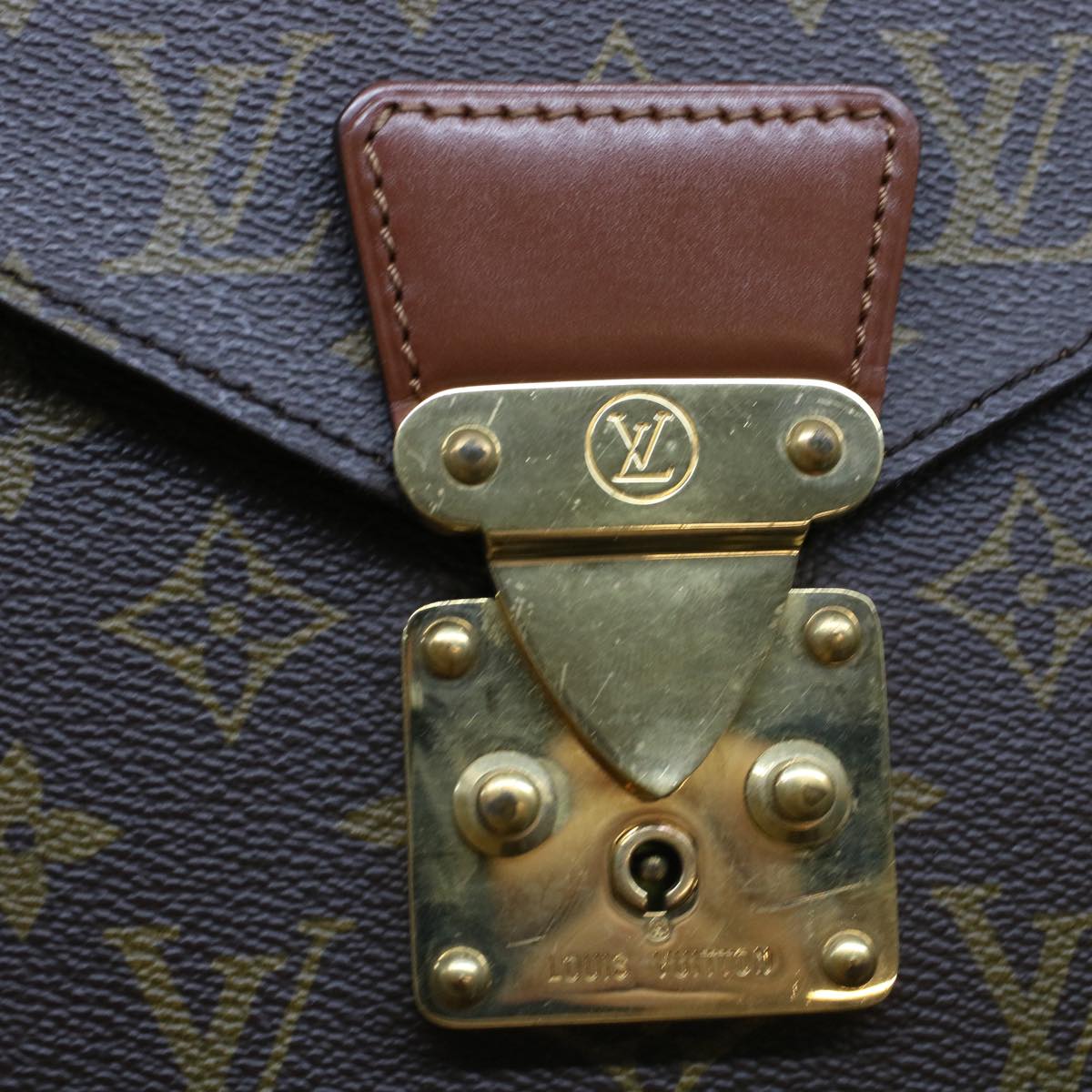 LOUIS VUITTON Monogram Porte Documents Bandouliere Bag 2way M53338 rd5556