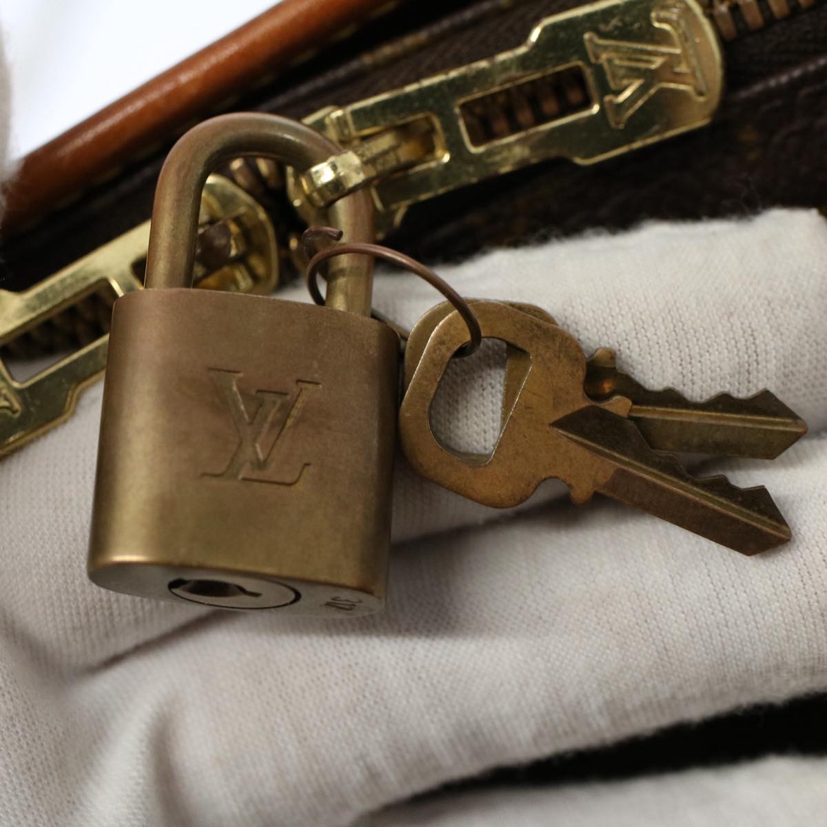 LOUIS VUITTON Monogram Rivoli Hand Bag M53380 LV rd5851