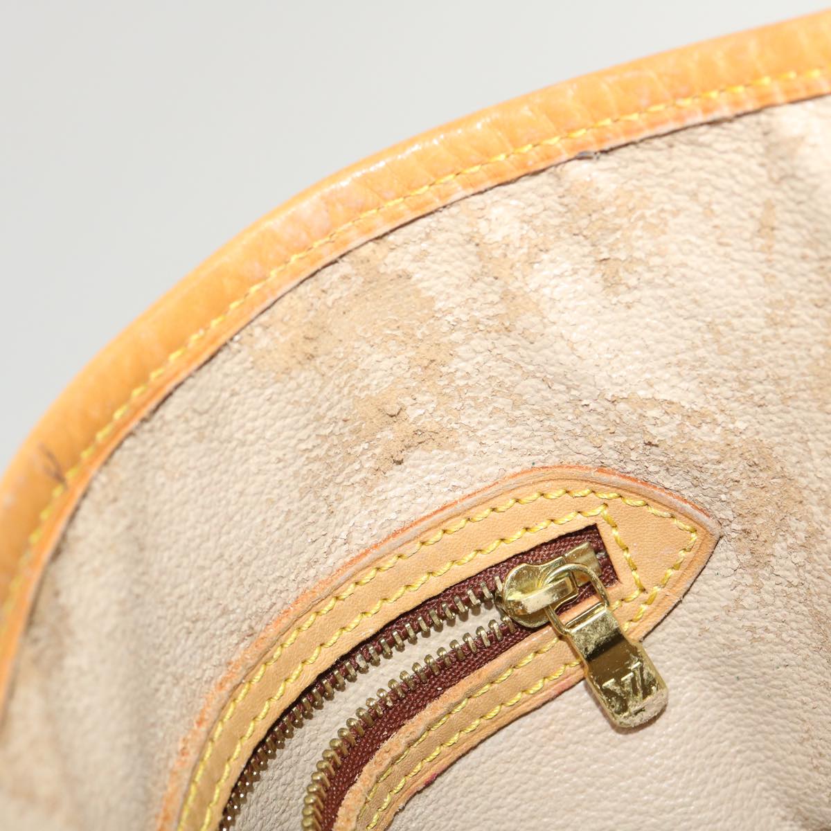 LOUIS VUITTON Monogram Bucket GM Shoulder Bag M42236 LV ro307