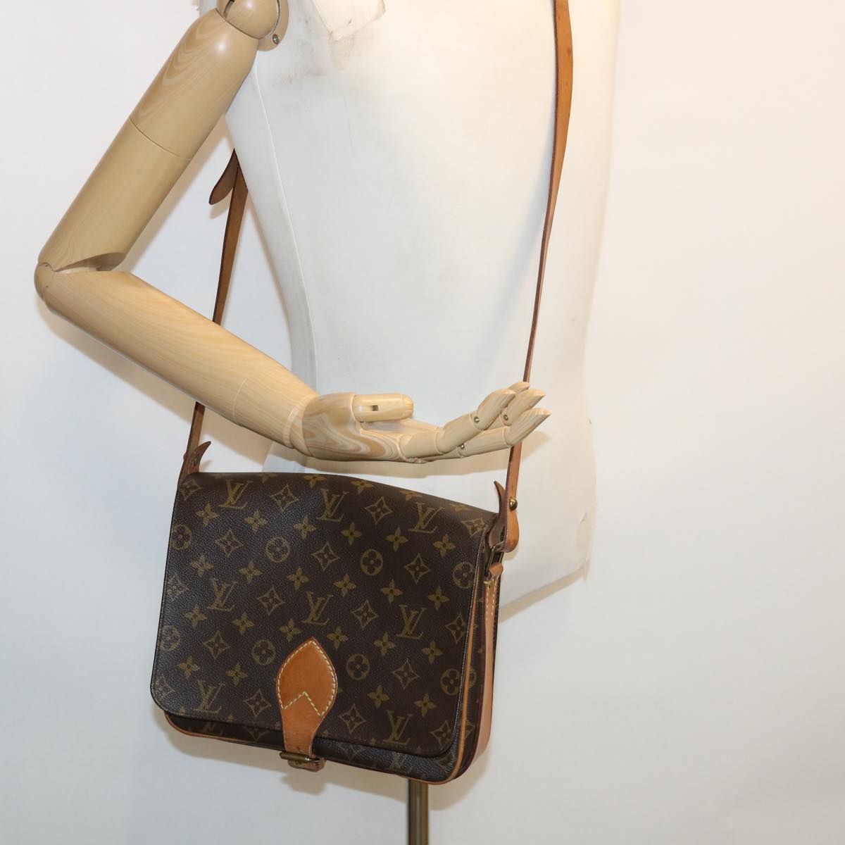 LOUIS VUITTON Monogram Cartouchiere GM Shoulder Bag M51252 LV ro426
