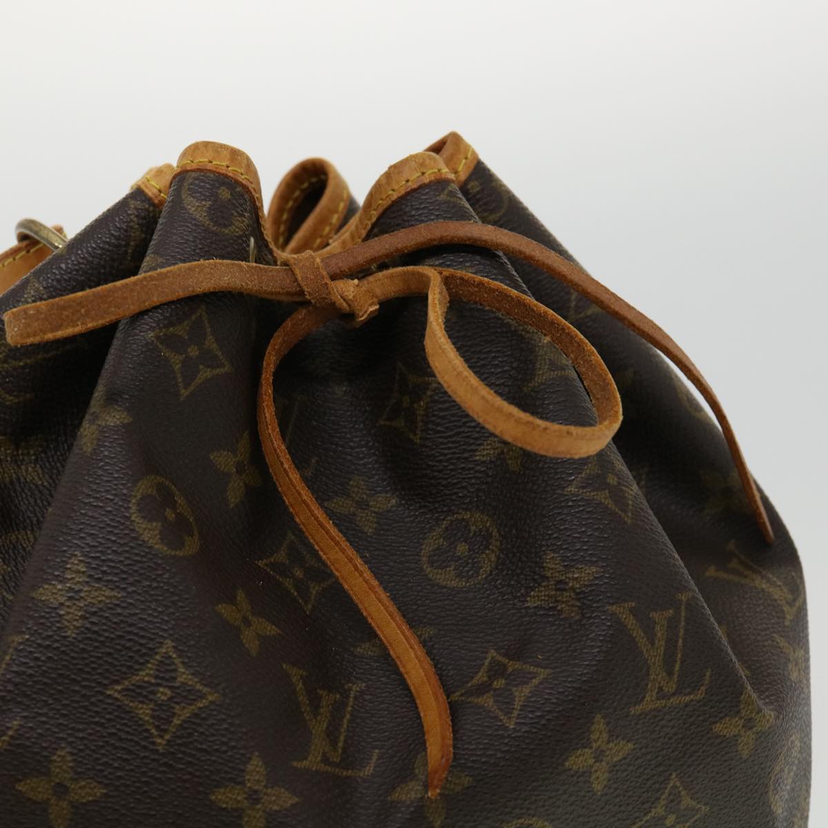 LOUIS VUITTON Monogram Noe Shoulder Bag M42224 LV ro444