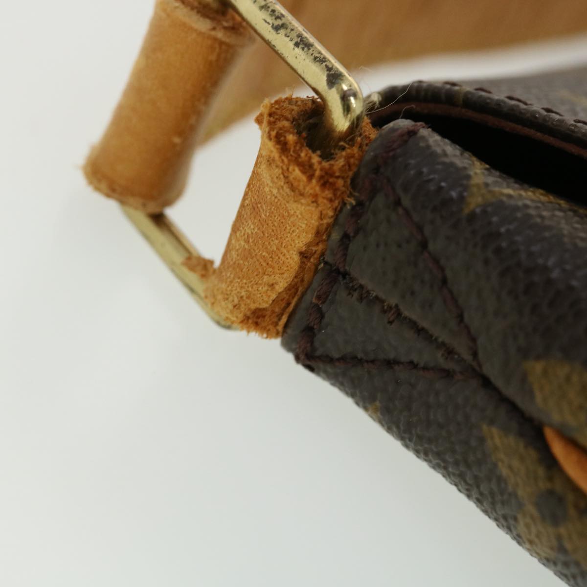 LOUIS VUITTON Monogram Musette Shoulder Bag M51256 LV ro603