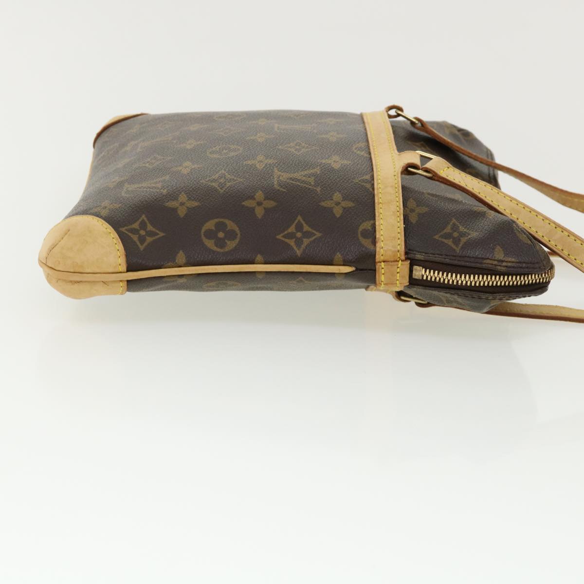 LOUIS VUITTON Monogram Coussin GM Shoulder Bag M51141 LV ro737