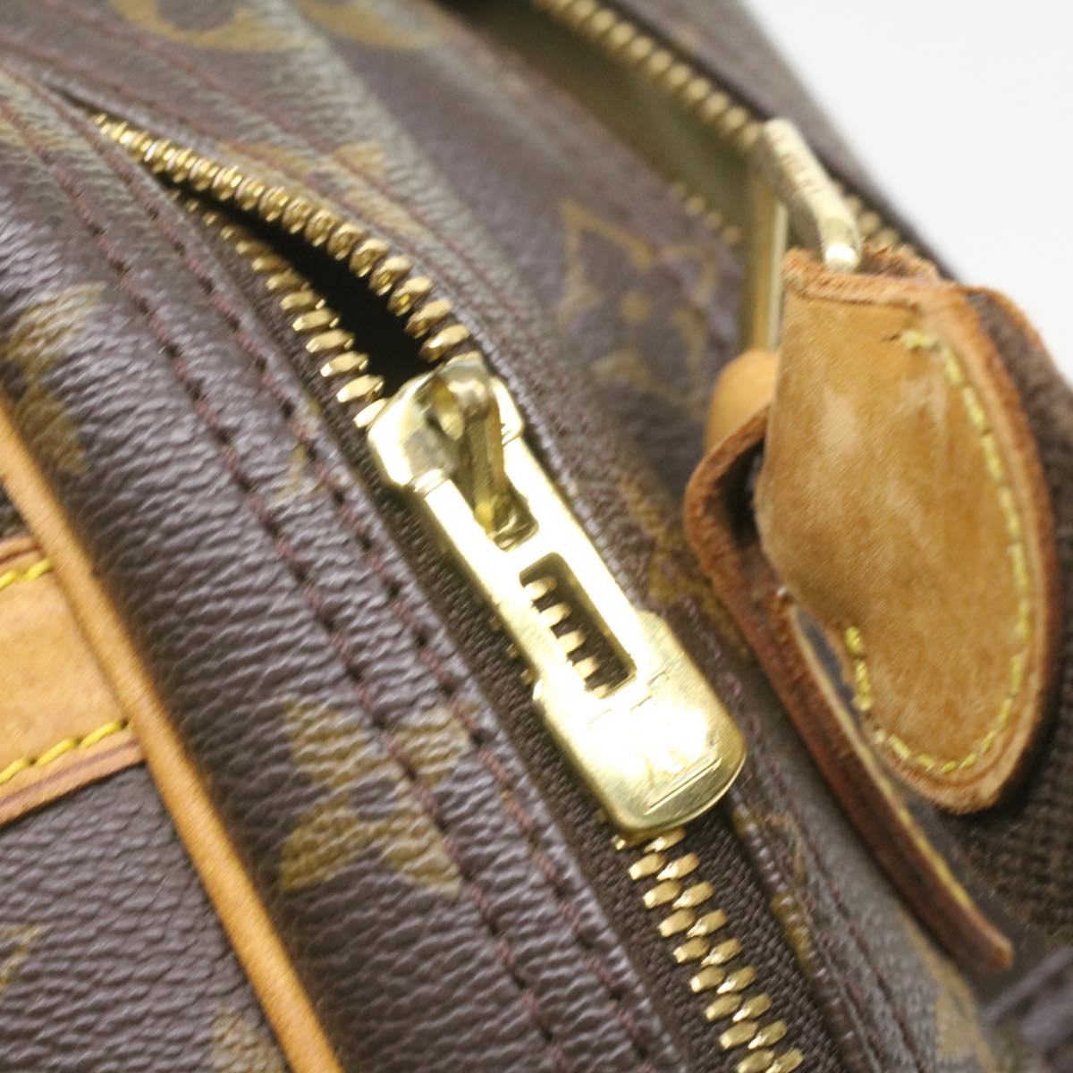 LOUIS VUITTON Monogram Reporter GM Shoulder Bag M45252 LV ro807
