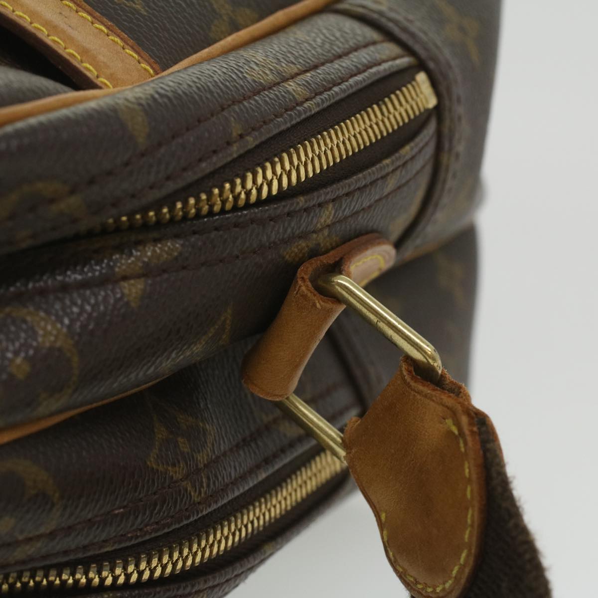 LOUIS VUITTON Monogram Reporter GM Shoulder Bag M45252 LV ro807
