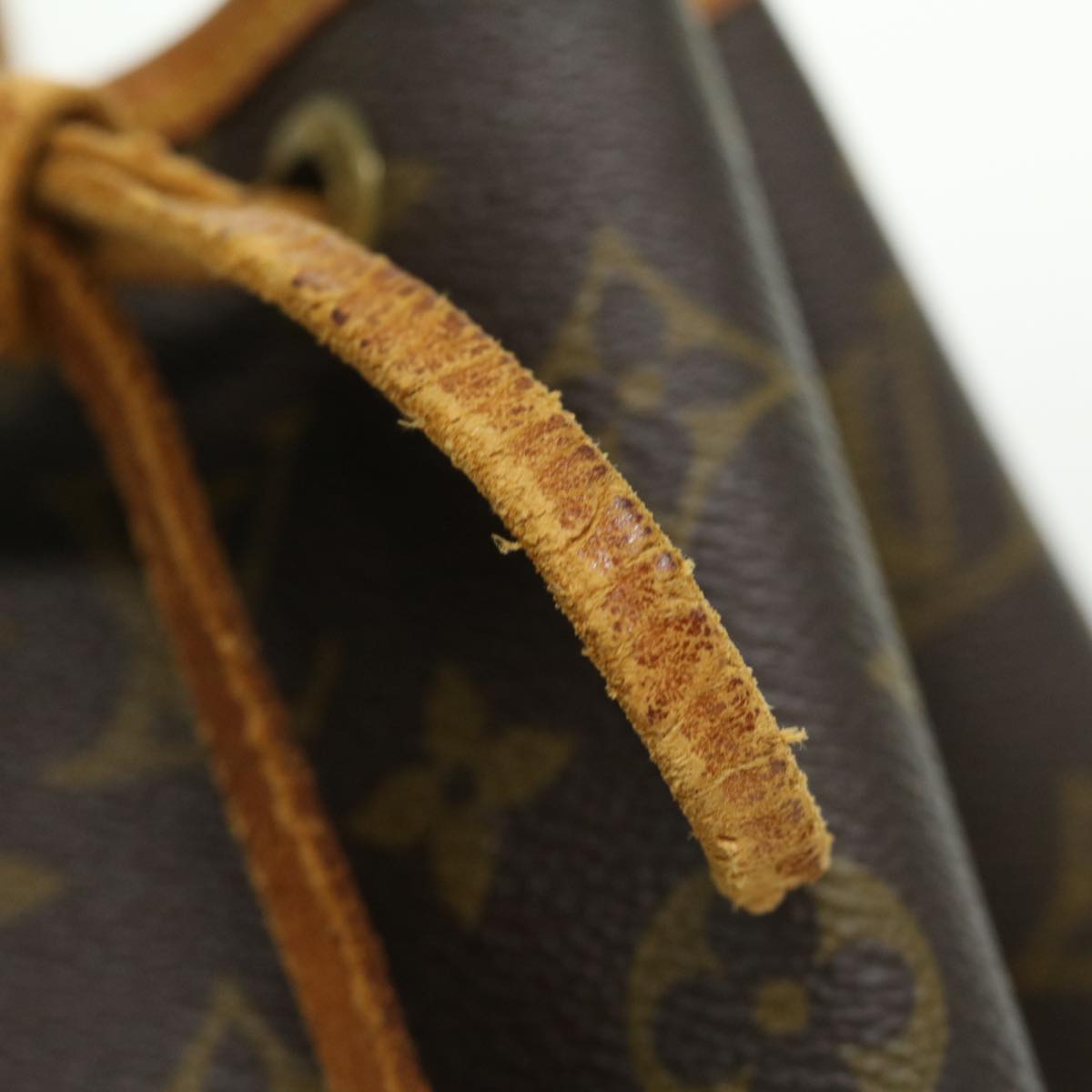 LOUIS VUITTON Monogram Noe Shoulder Bag M42224 LV rt046