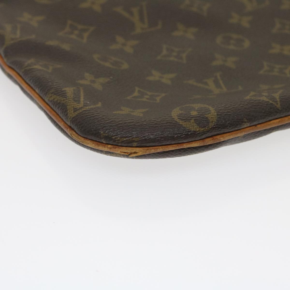 LOUIS VUITTON Monnogram Pochette Bosphore Shoulder Bag M40044 LV rz238