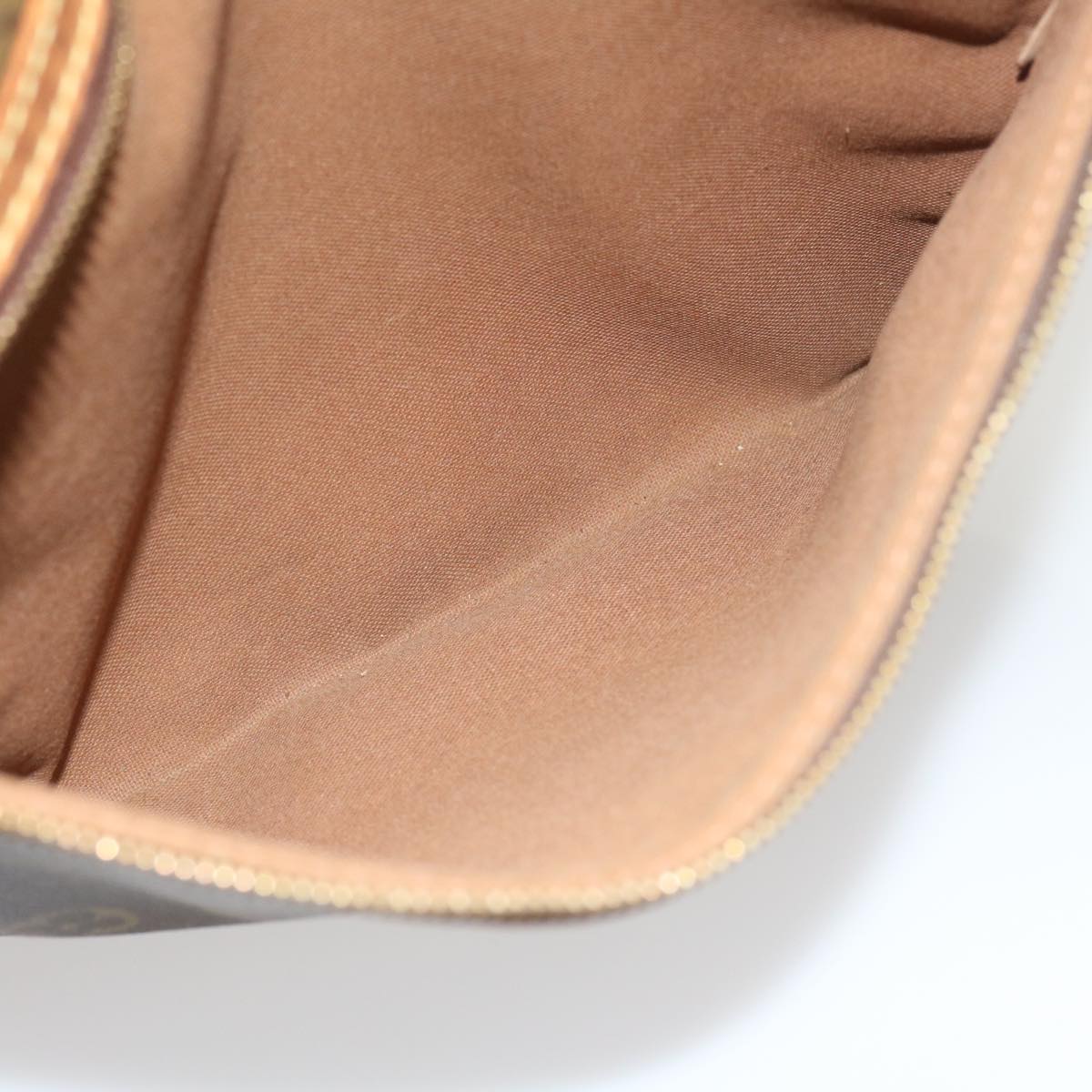 LOUIS VUITTON Monnogram Pochette Bosphore Shoulder Bag M40044 LV rz238