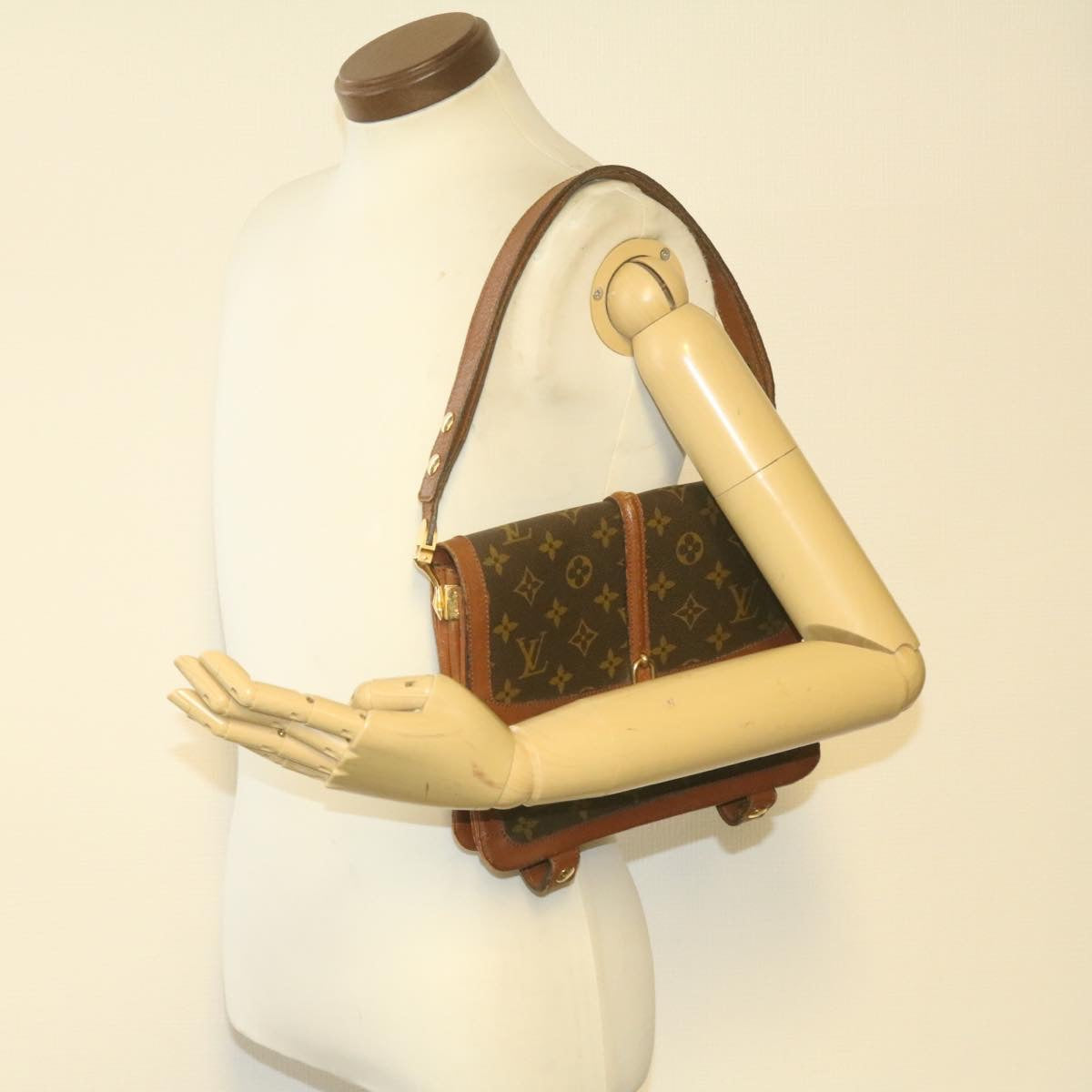 LOUIS VUITTON Monogram No.170 Shoulder Bag Vintage No.170 LV sy156