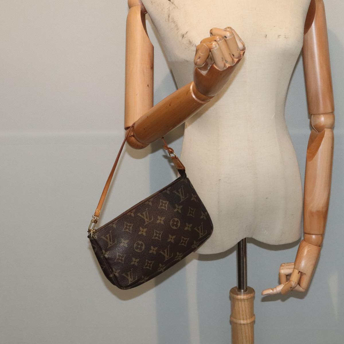 LOUIS VUITTON Monogram Pochette Accessoires Pouch M51980 LV tb1197