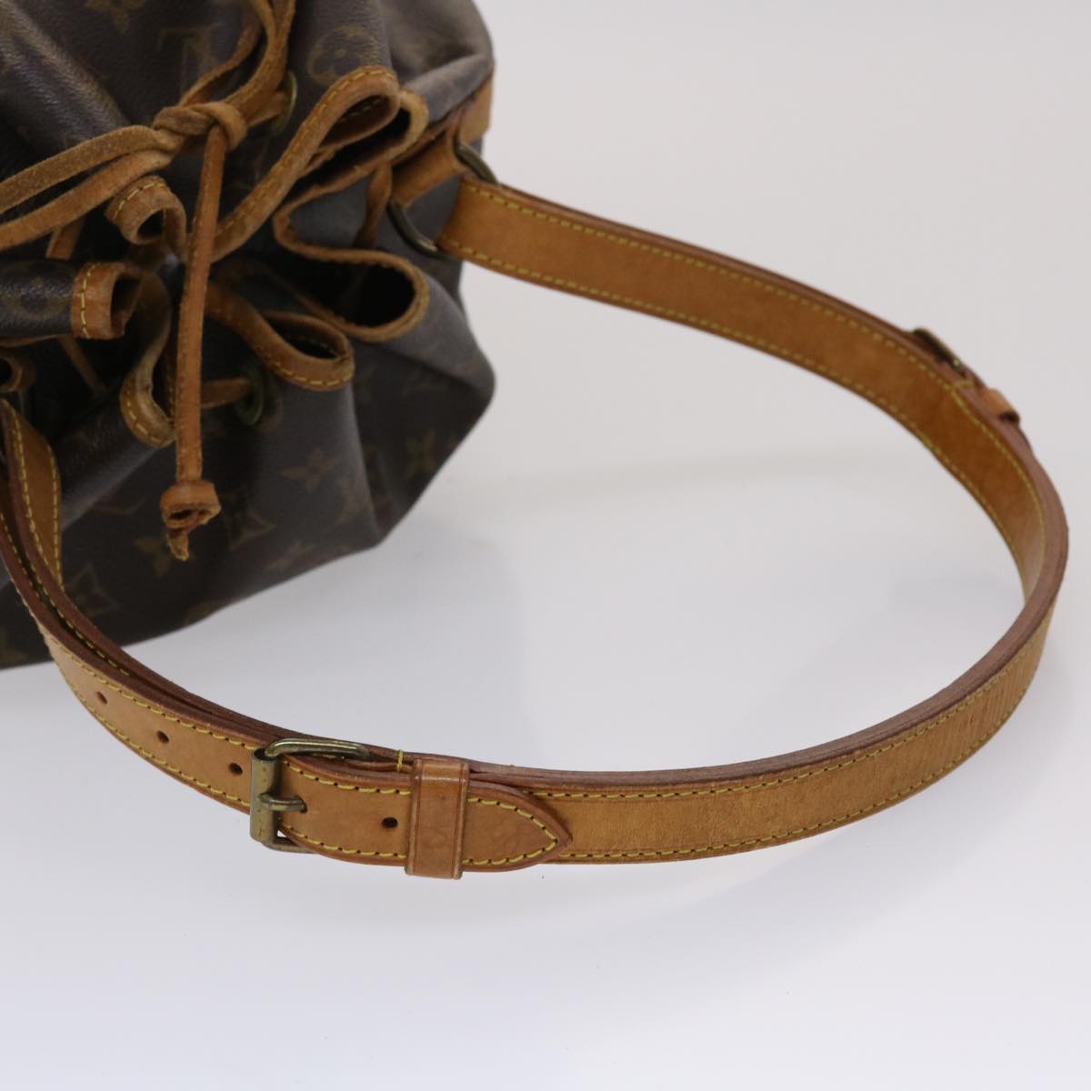 LOUIS VUITTON Monogram Noe Shoulder Bag M42224 LV tb721