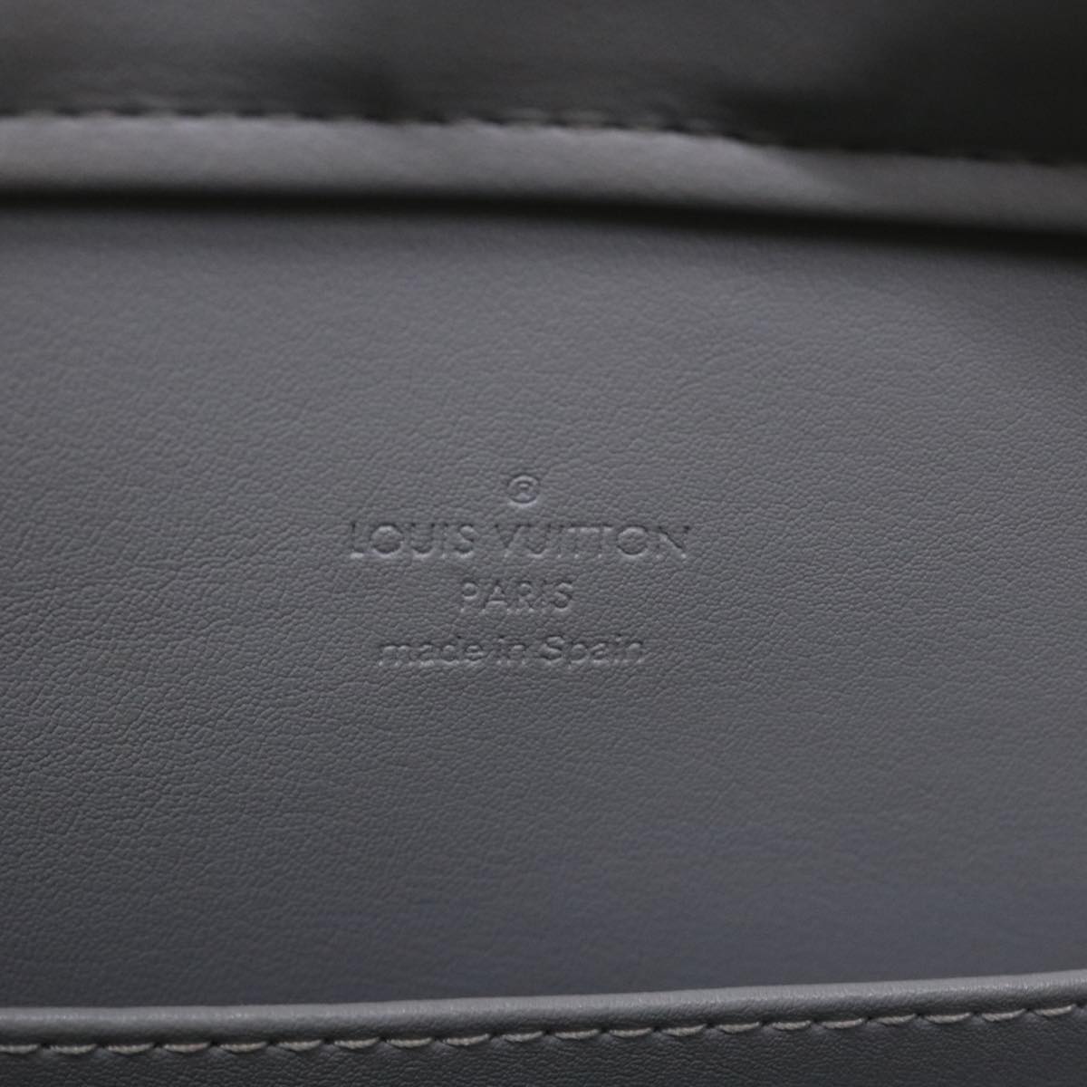 LOUIS VUITTON Monogram Vernis Columbus Tote Bag Gris M91028 LV tb730