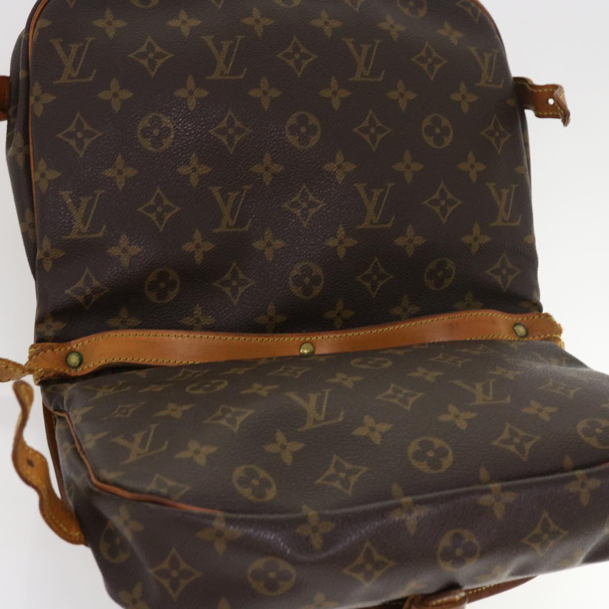 LOUIS VUITTON Monogram Saumur 30 Shoulder Bag M42256 LV tb875