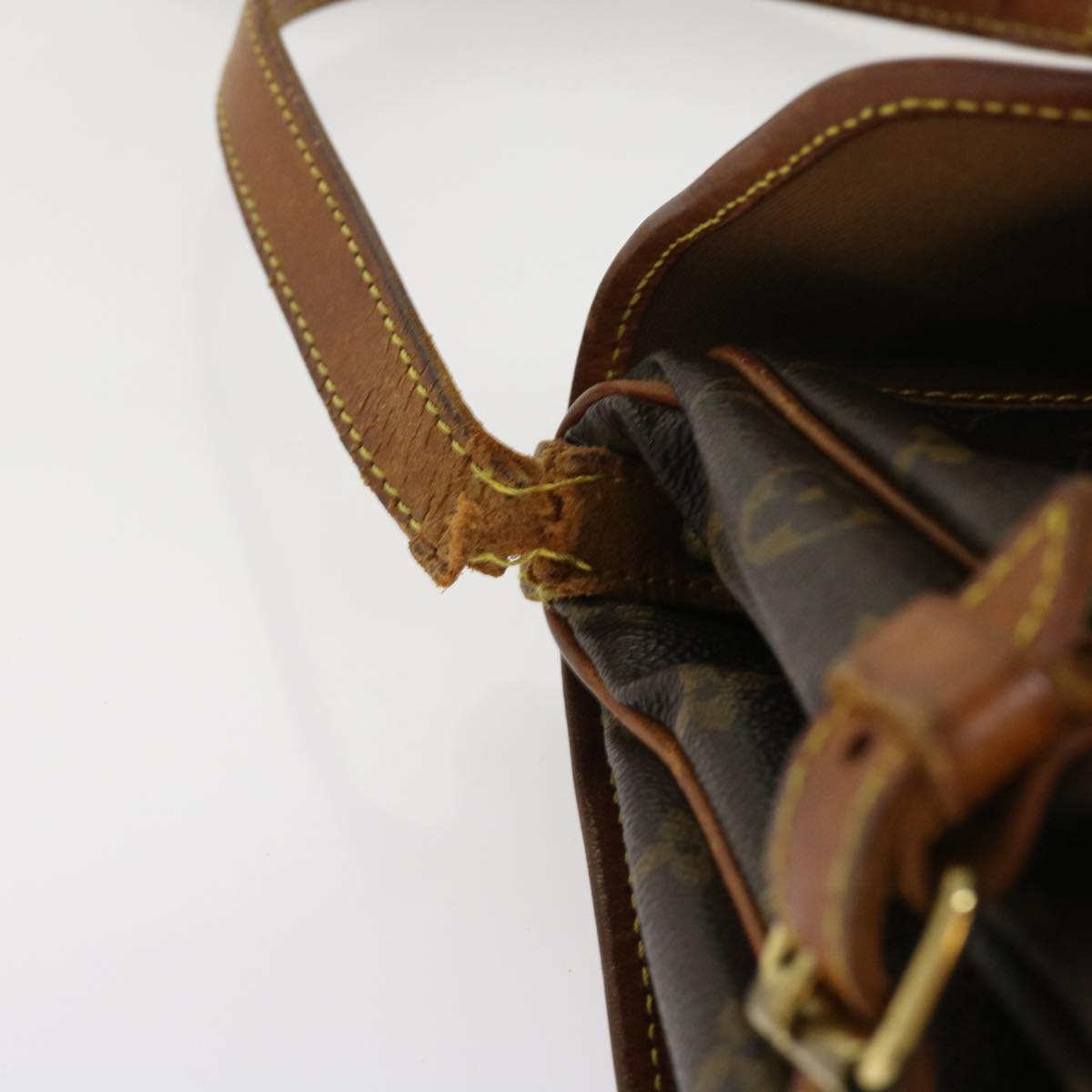 LOUIS VUITTON Monogram Saumur 30 Shoulder Bag M42256 LV tb875
