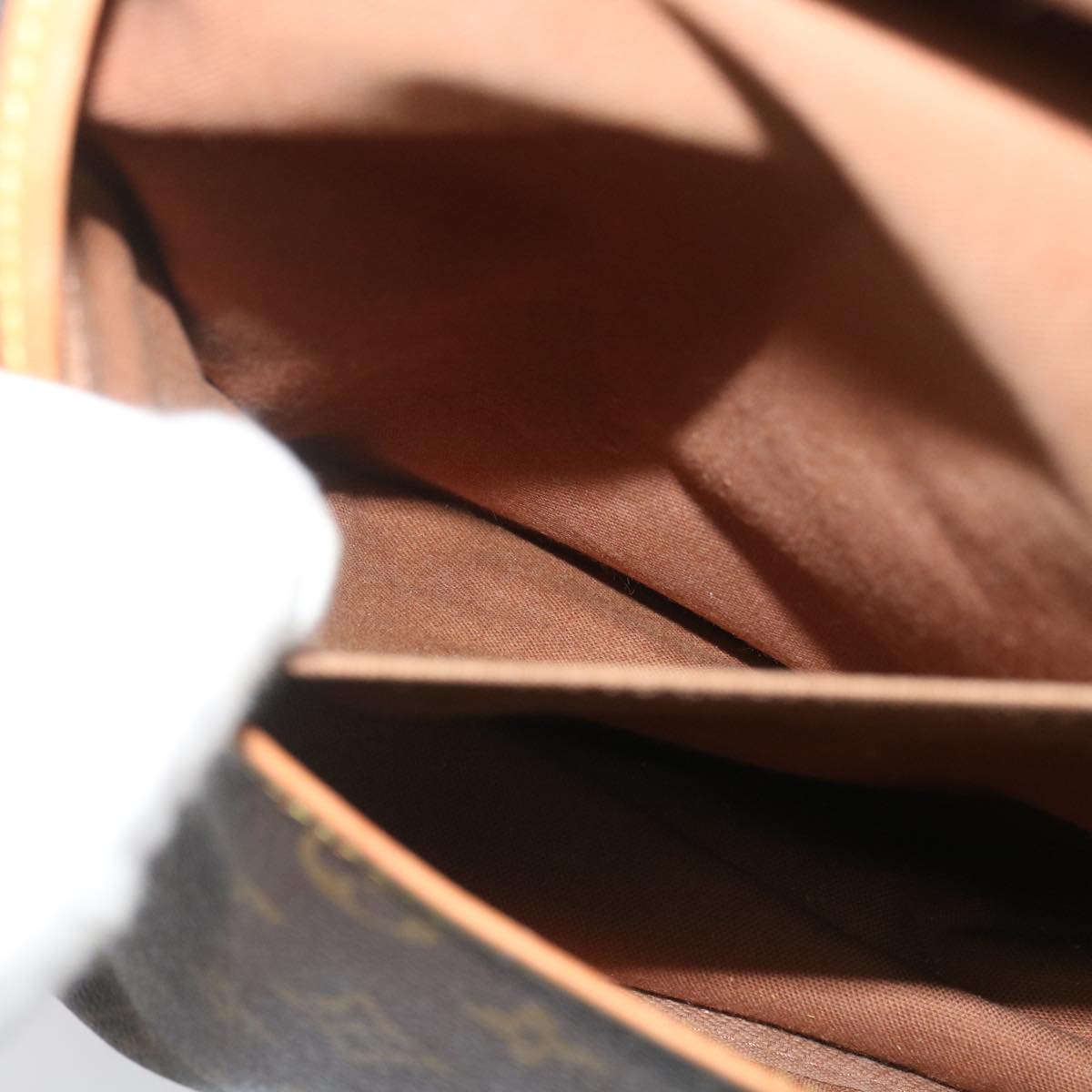LOUIS VUITTON Monogram Saumur 35 Shoulder Bag M42254 LV th2557