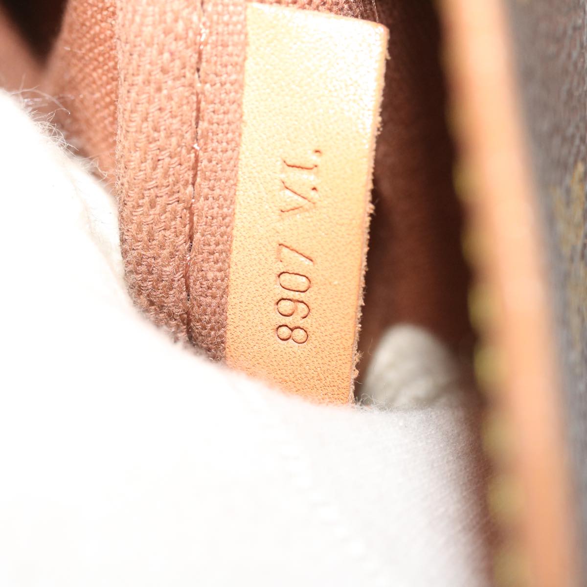 LOUIS VUITTON Monogram Saumur 35 Shoulder Bag M42254 LV th2557