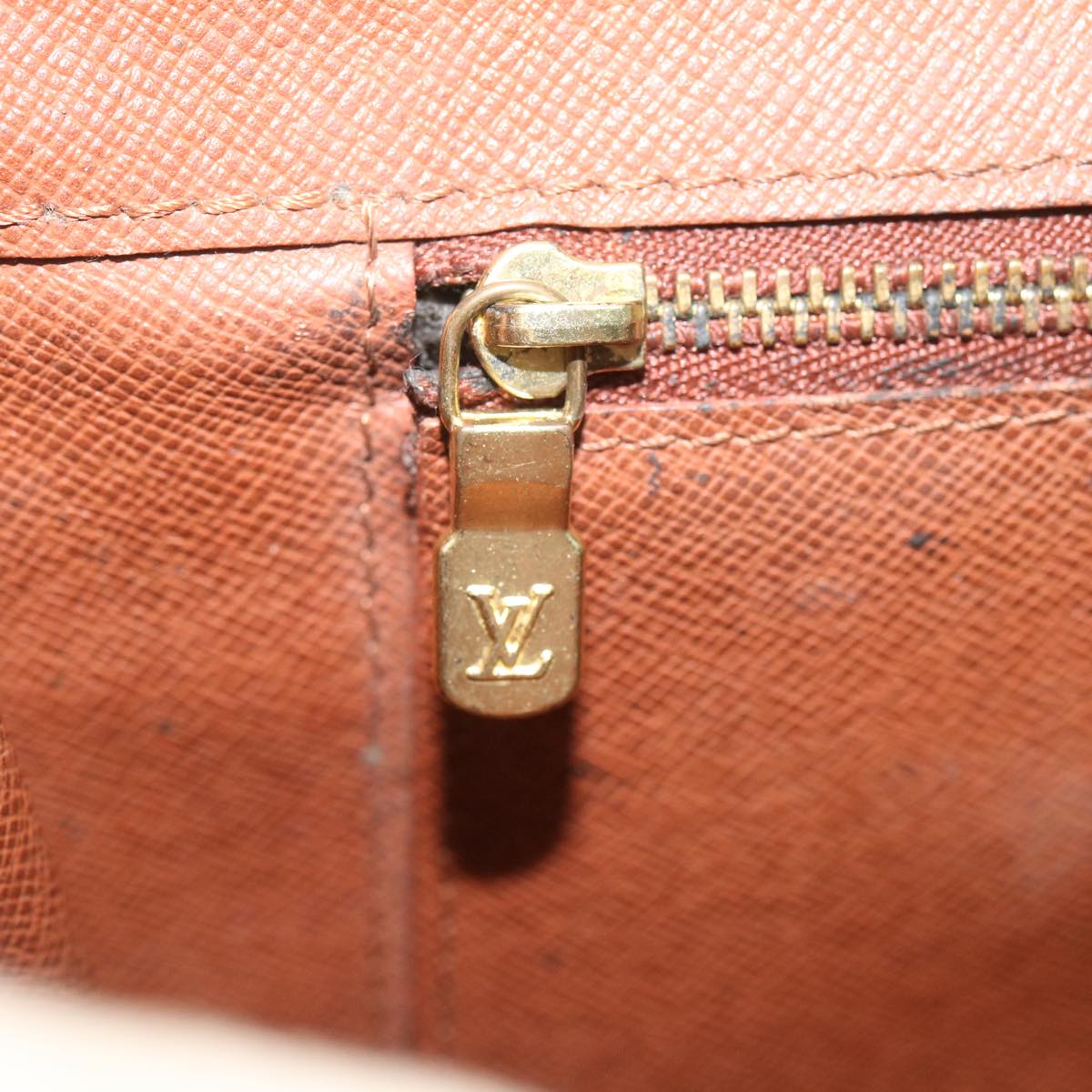 LOUIS VUITTON Monogram Bordeaux Shoulder Bag M51798 LV th2571